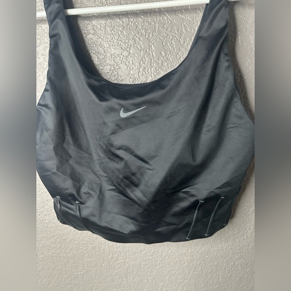 Nike Swoosh City Ready Longline Black Sports Bra size large - Picture 4 of 7